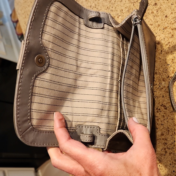 Frye Melissa Small Leather Crossbody Dove Gray - Picture 4 of 7